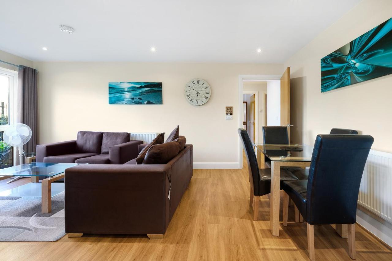 London Heathrow Living Serviced Apartments By Ferndale Stanwell Kültér fotó
